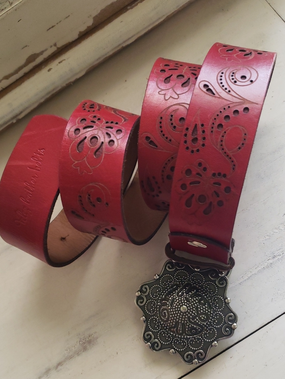 Velez Leather Floral Belt Red XL